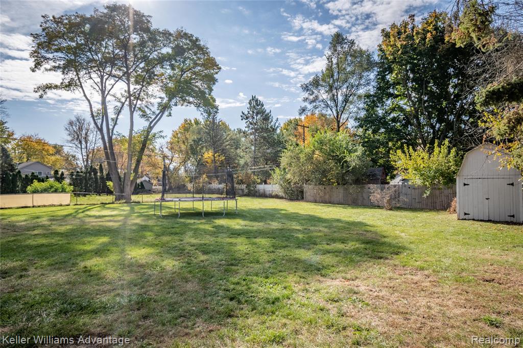 4879 Sundale Drive, Clarkston, MI — Photo 31