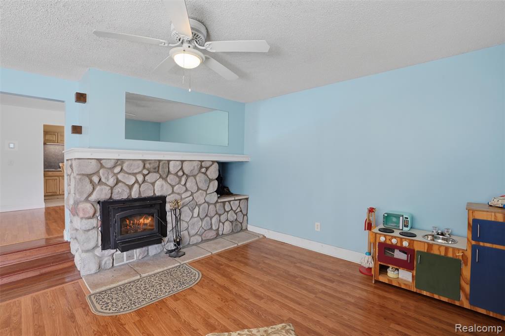 9669 Hadley Road, Clarkston, MI 48348 — Photo 18