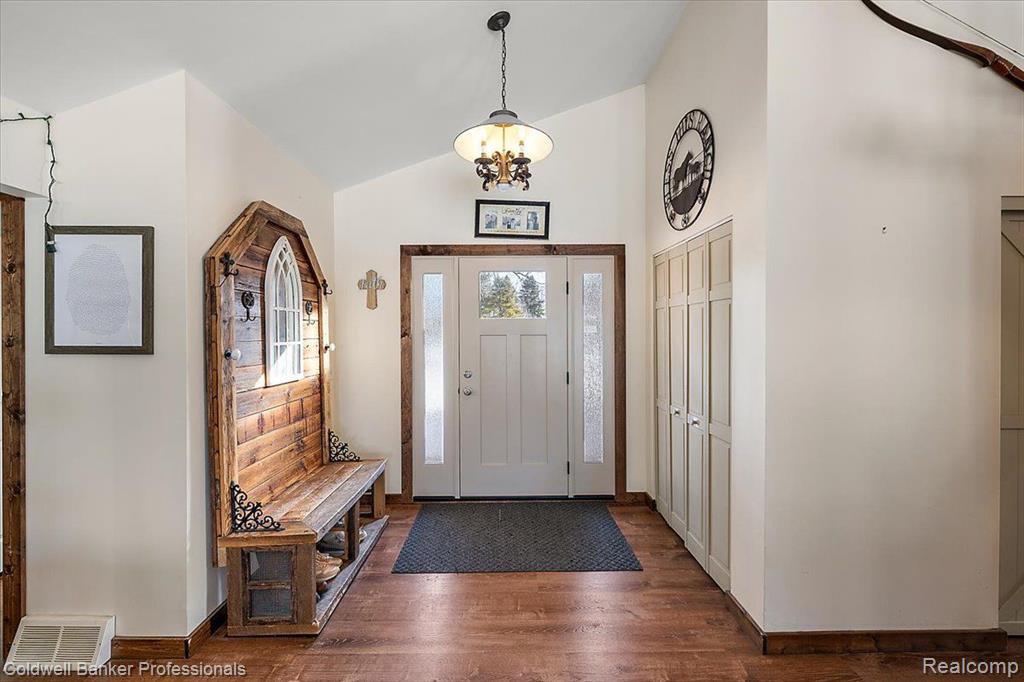 5240 THOMAS Road, Metamora, MI 48455 — Photo 8