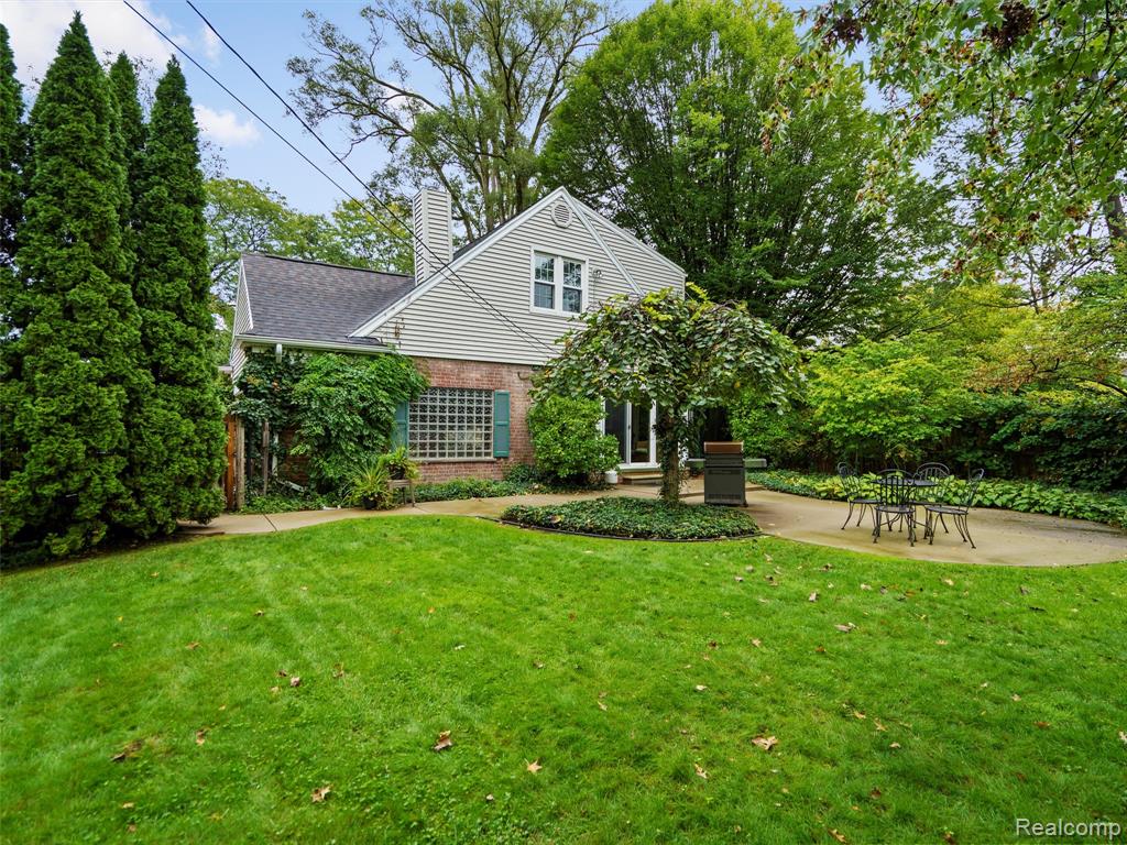 683 Lincoln Road, Grosse Pointe, MI 48230 — Photo 52