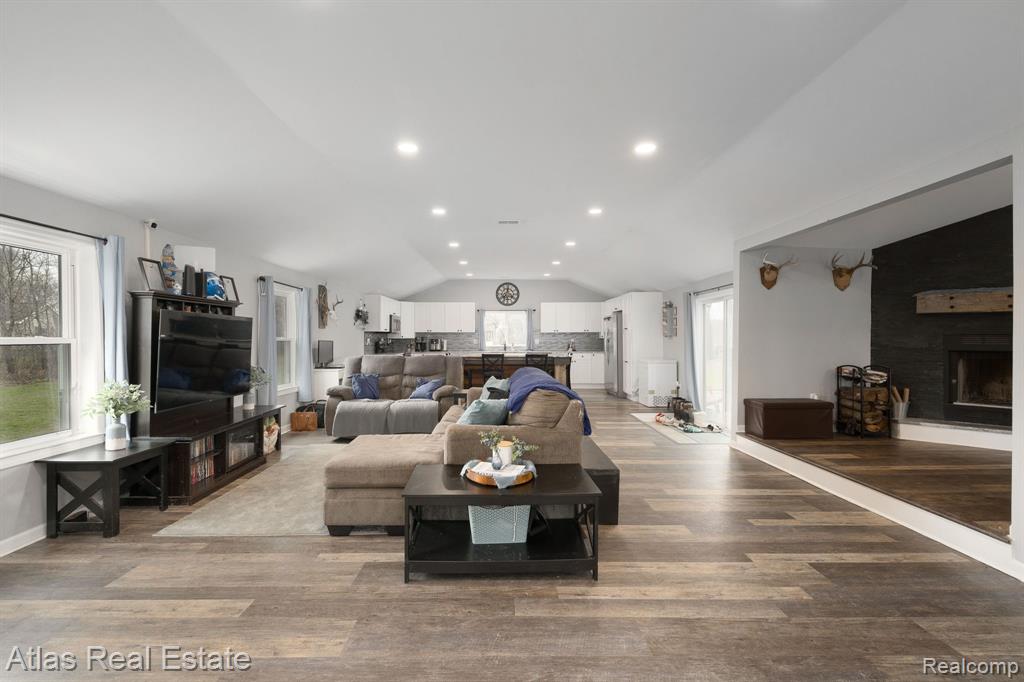 10025 Grand Blanc Road, Gaines Vlg, MI 48436 — Photo 18