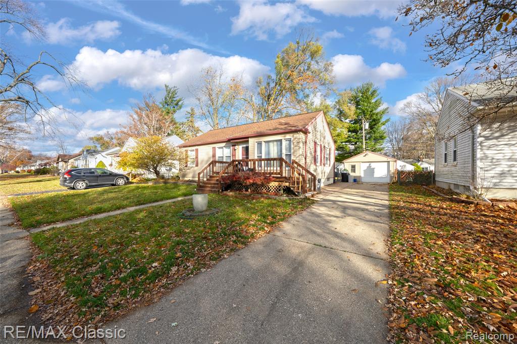 1439 Kingsley Street, Mount Clemens, MI 48043 — Photo 3