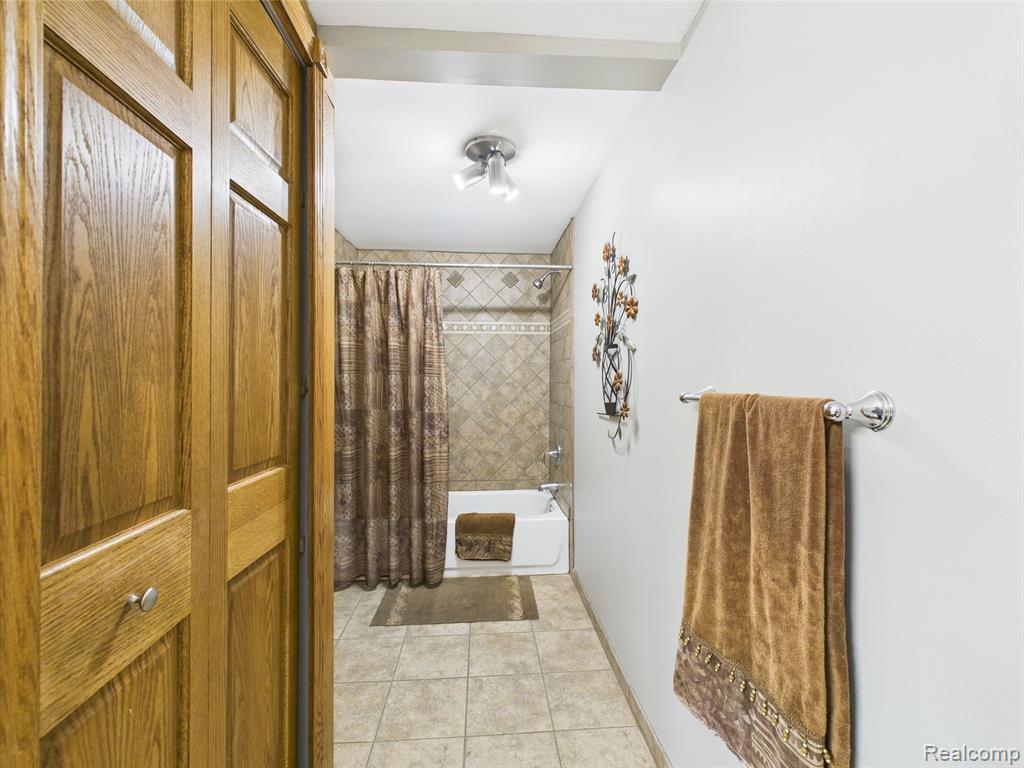 480 PENINSULA Drive, Columbiaville, MI 48421 — Photo 6