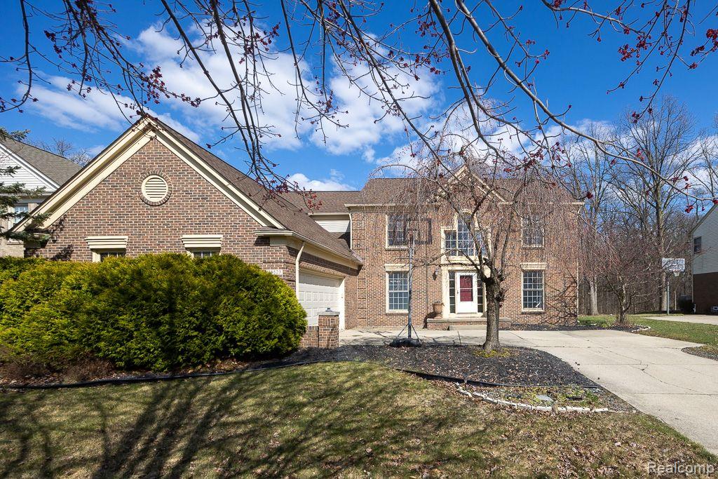 46523 INVERNESS Road, Canton, MI 48188 — Photo 2