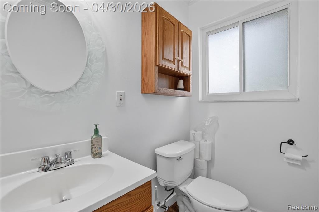 2141 E Hill Road, Grand Blanc, MI 48439 — Photo 11