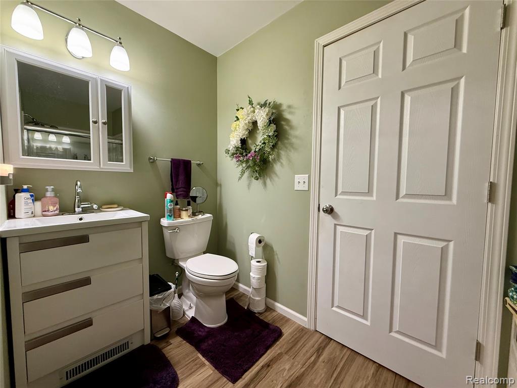 10415 N Genesee Road, Mount Morris, MI 48458 — Photo 13