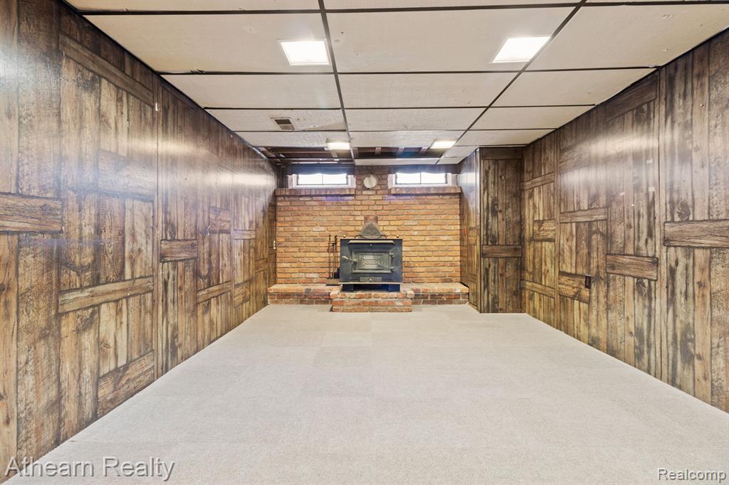 815 SOUTHWOOD Drive, Fenton, MI 48430 — Photo 21