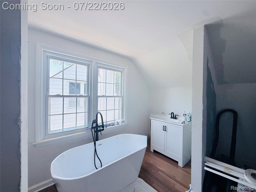 10425 Elgin Avenue, Huntington Woods, MI — Photo 13