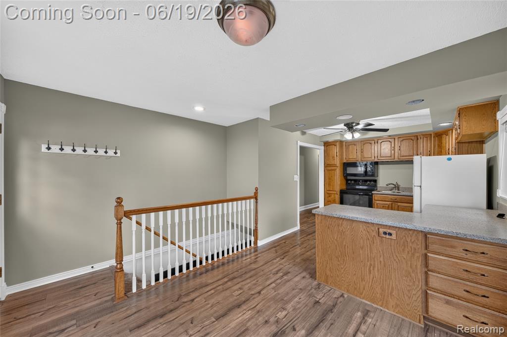 778 Manzano Drive, Wolverine Lake, MI 48390 — Photo 16