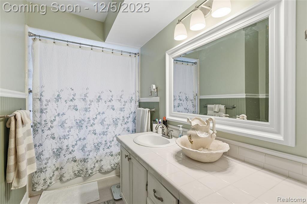 8121 Edward, Center Line, MI 48015 — Photo 10