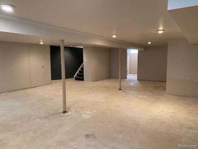 44099 Manitou Drive, Clinton Twp, MI 48038 — Photo 20