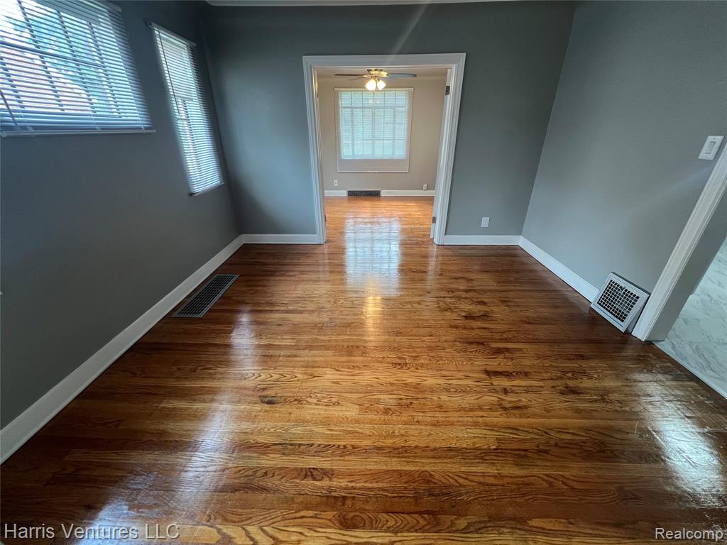 9527 E Outer Drive, Detroit, MI 48213 — Photo 10