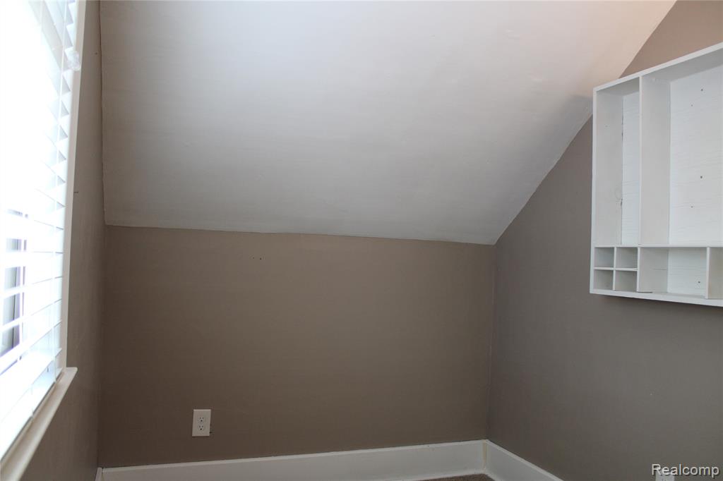 209 Maple Street, Almont, MI 48003 — Photo 29