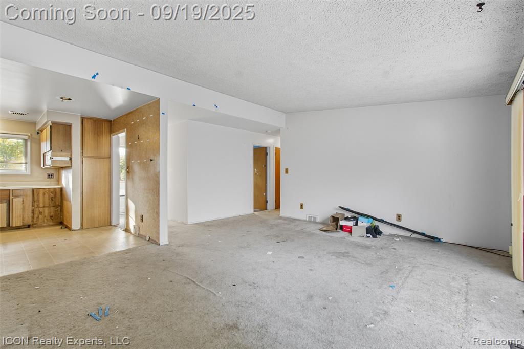 8843 Headley Drive, Sterling Heights, MI 48314 — Photo 3