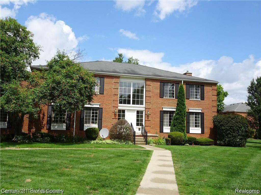 616 E Fox Hills Drive, Bloomfield Hills, MI 48304 — Photo 43