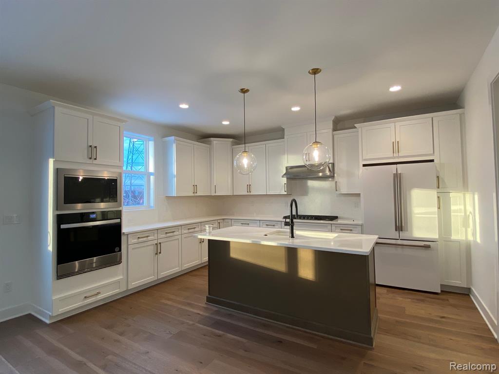 5564 HOBART, West Bloomfield, MI — Photo 12
