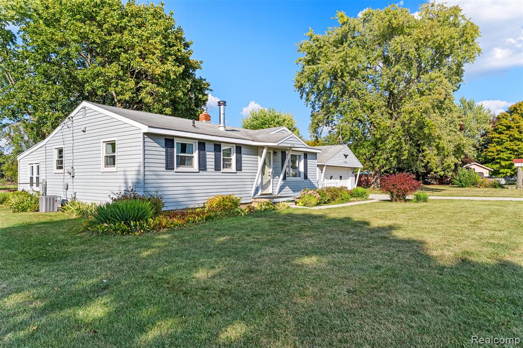 5292 Maple Avenue, Swartz Creek, MI 48473 — Photo 23