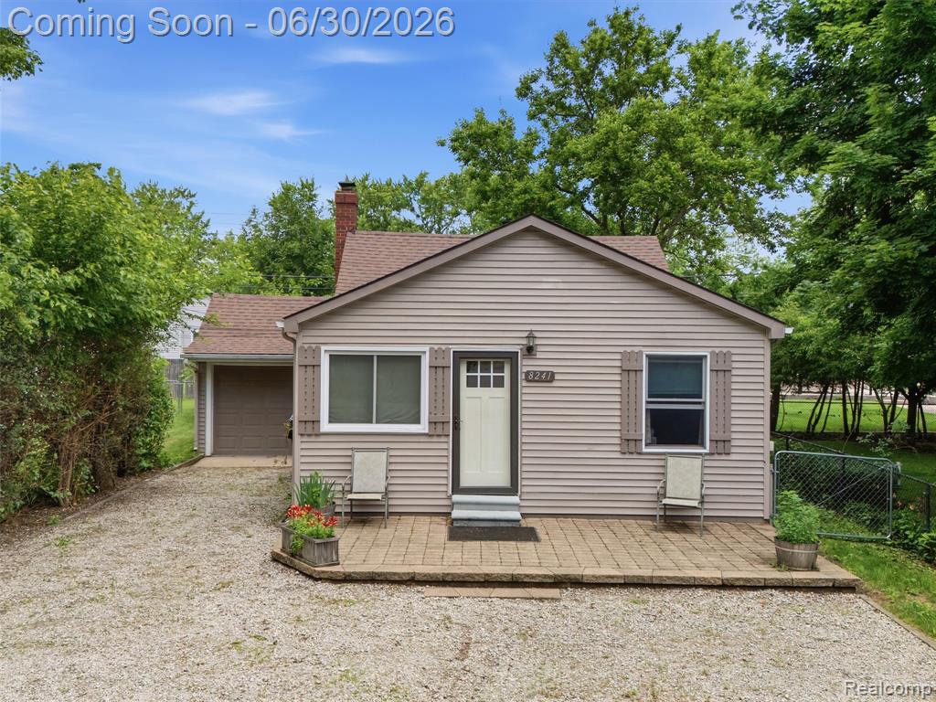 8241 Janis Street, Utica, MI 48317 — Photo 18