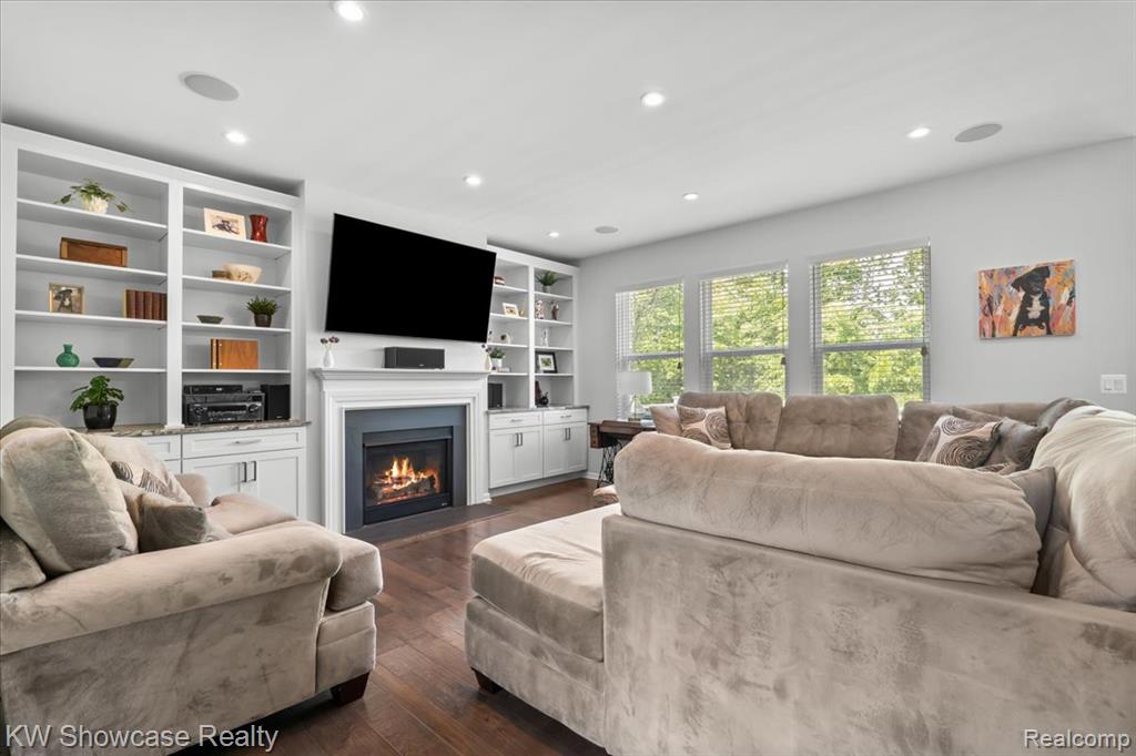 41775 Steinbeck Glen, Novi, MI 48377 — Photo 8