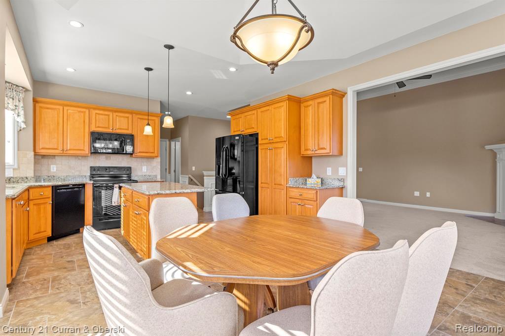 56546 CLEARSTONE Drive, Macomb, MI 48042 — Photo 13