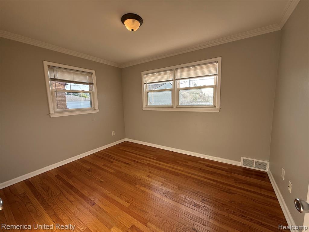 6450 Golfview Street, Garden City, MI — Photo 17