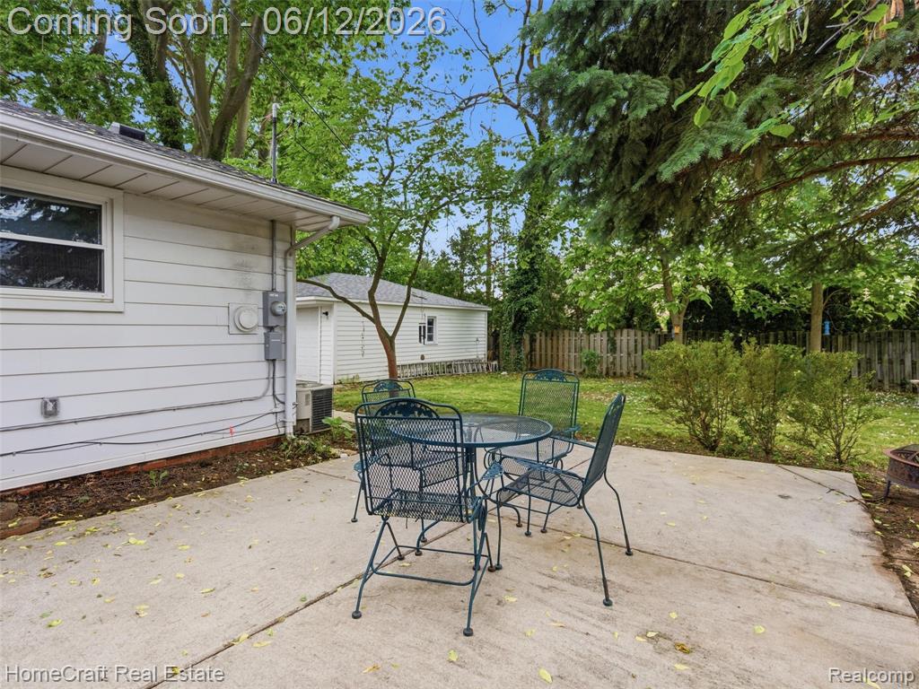 1775 N GULLEY Road, Dearborn Heights, MI 48127 — Photo 38