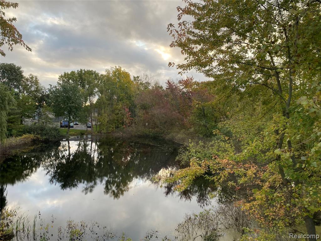 2230 Briar Ridge, Wolverine Lake, MI 48390 — Photo 42