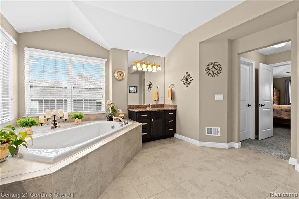 51693 Turnburry Drive, South Lyon, MI 48178 — Photo 31