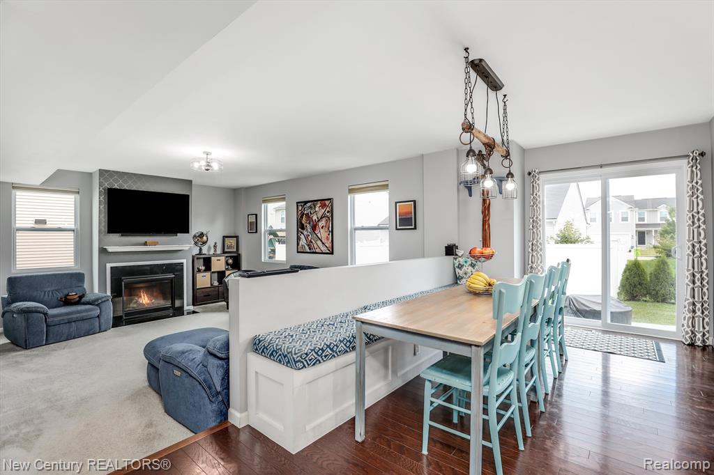8421 Walnut Hill, Dexter, MI 48130 — Photo 14