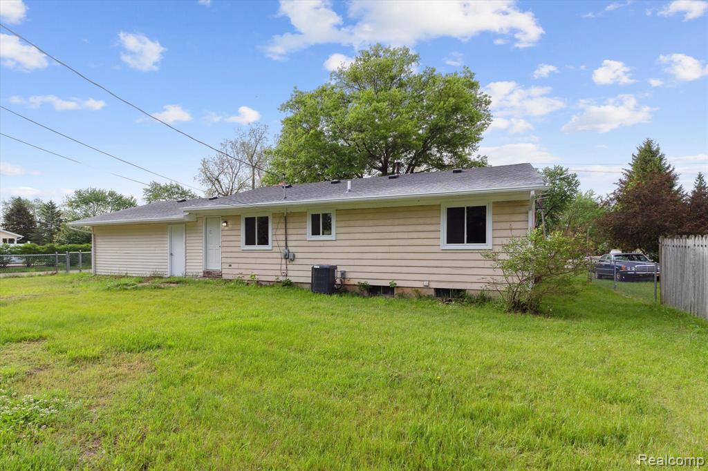 4606 GLENALDA Drive, Clarkston, MI — Photo 25