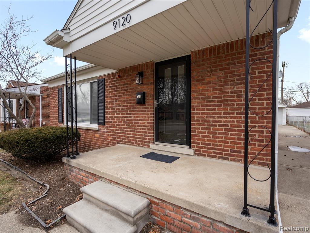 9120 SARASOTA, Redford, MI 48239 — Photo 27