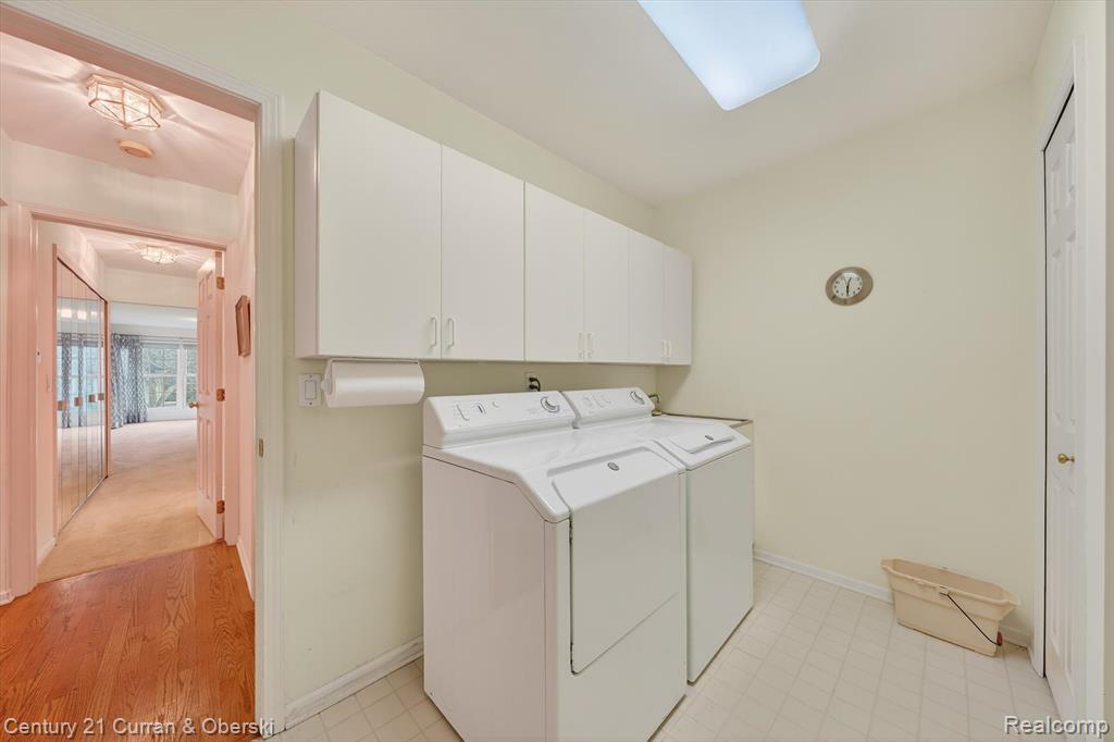 7307 Danbury Drive, West Bloomfield, MI — Photo 37