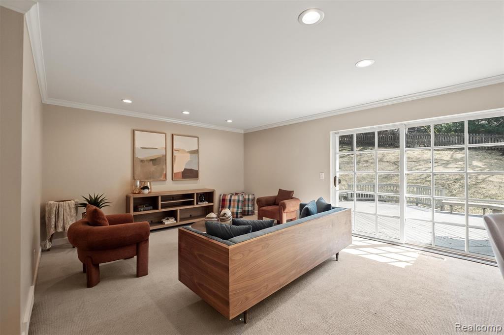 5067 Van Ness Drive, Bloomfield Hills, MI 48302 — Photo 4