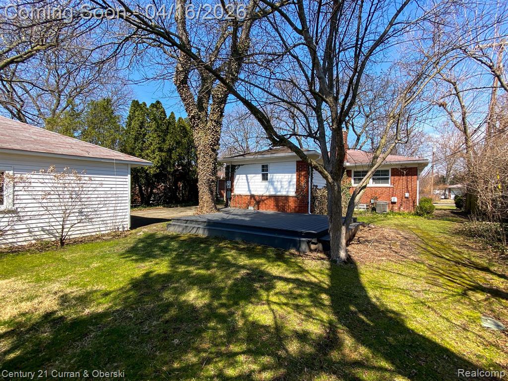16925 MADOLINE Street, Beverly Hills, MI 48025 — Photo 17