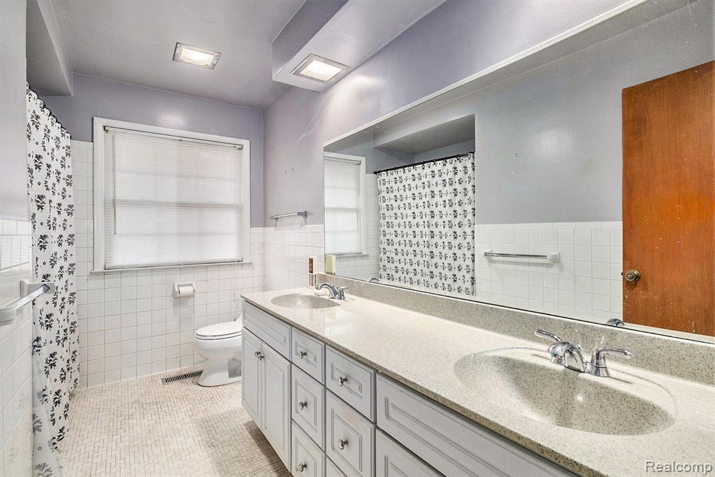 5730 Burnham Road, Bloomfield Hills, MI 48302 — Photo 13