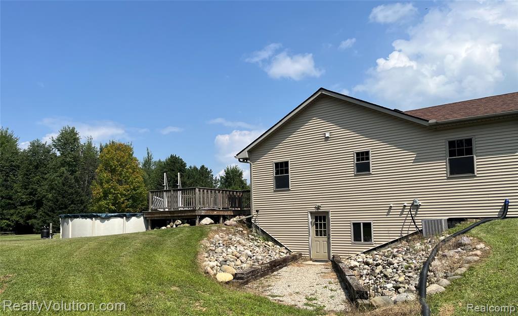 5885 Skyview Drive, Imlay City, MI 48444 — Photo 49