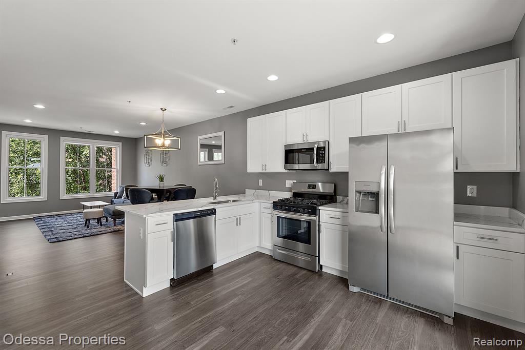 527 Lewis Street, Birmingham, MI 48009 — Photo 17