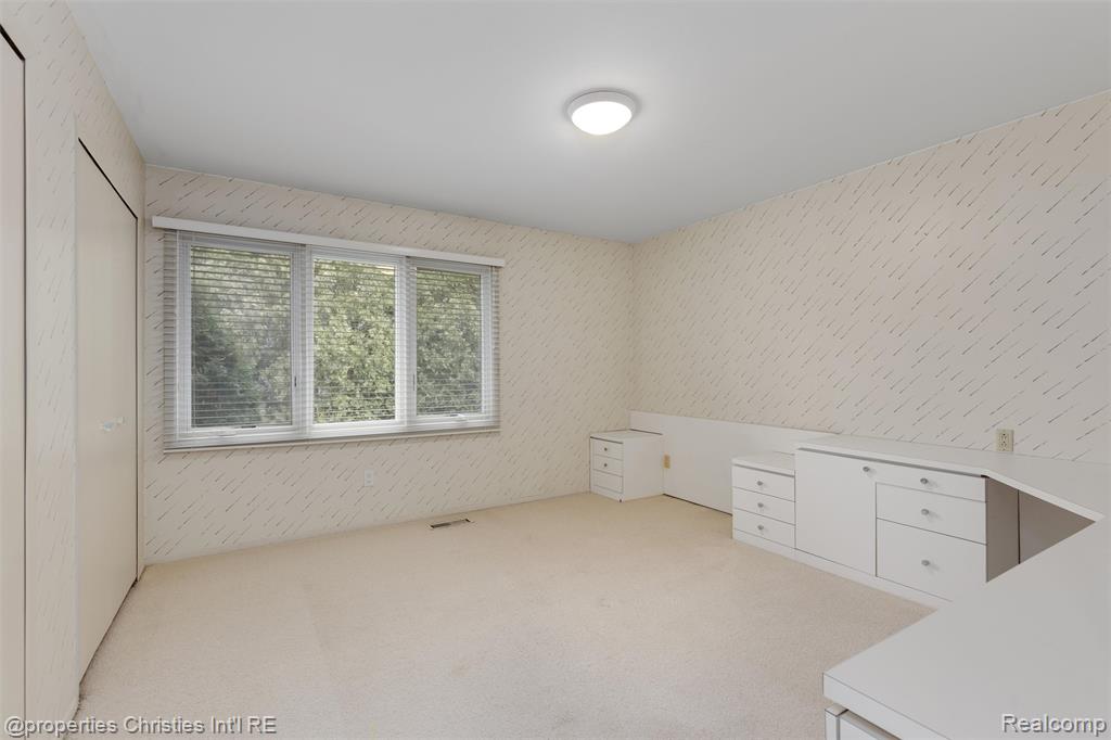 4768 Wendrick Drive, West Bloomfield, MI 48323 — Photo 35