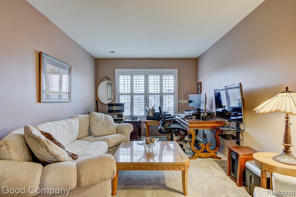 755 OAK POINT Lane, Madison Heights, MI 48071 — Photo 50