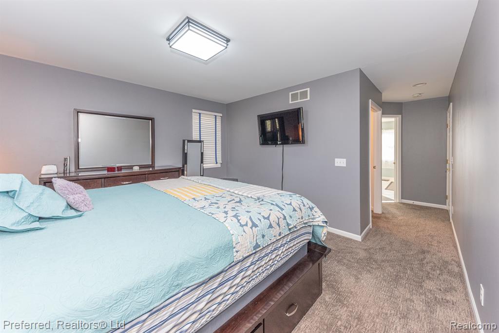 3104 SPRING HOLLOW, Ann Arbor, MI 48105 — Photo 34