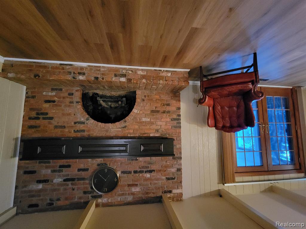 6091 Kings Shire Road, Grand Blanc, MI 48439 — Photo 18