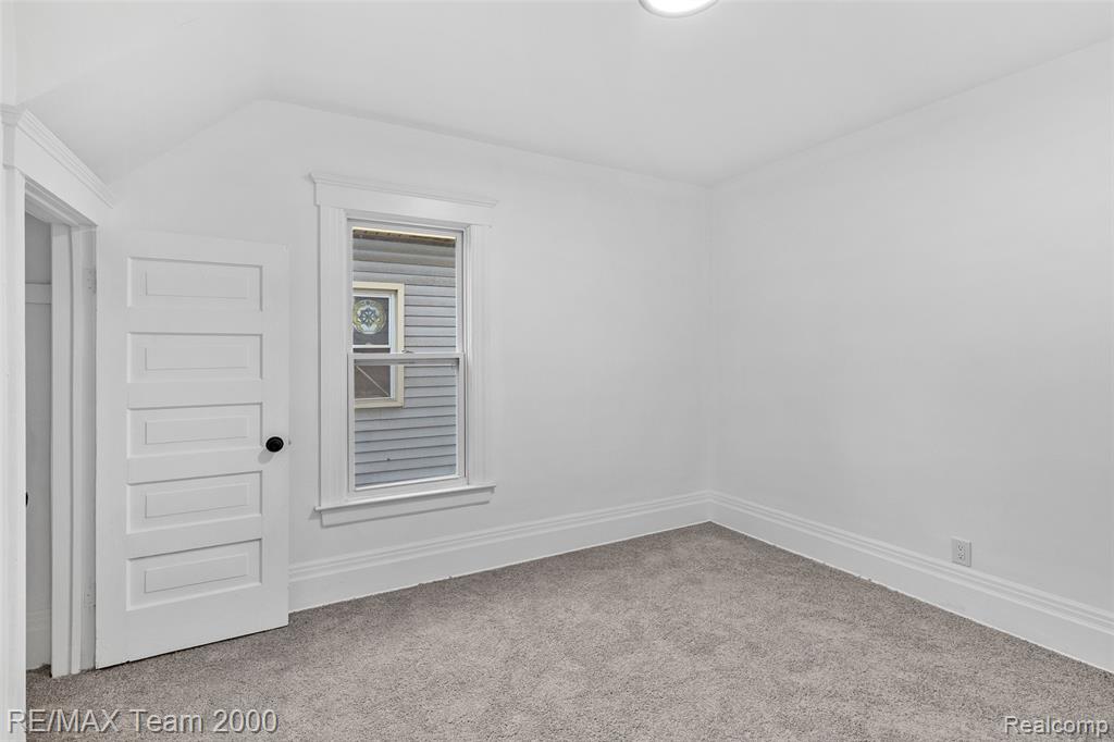 605 Eureka Road, Wyandotte, MI 48192 — Photo 18