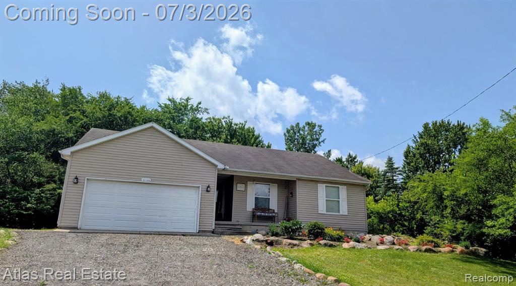 16166 Whitehead Drive, Linden, MI 48451