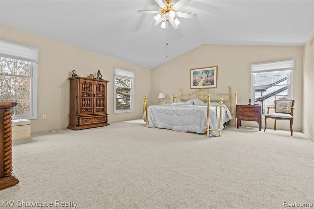 5294 BRIDGE Trail E, Commerce Twp, MI 48382 — Photo 18