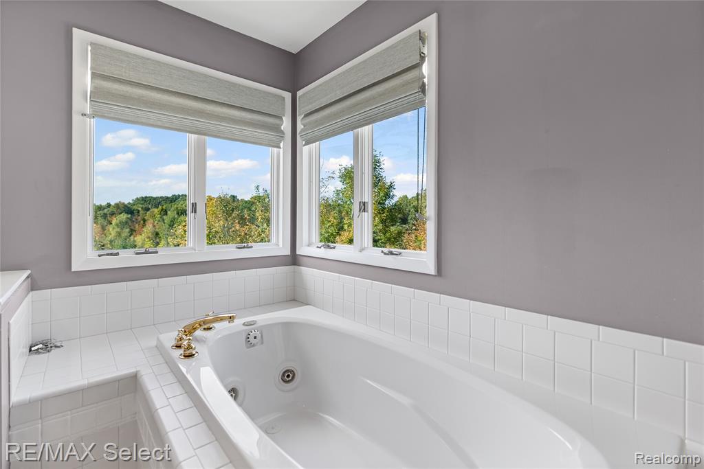 6056 Atlas Road, Grand Blanc, MI 48439 — Photo 36