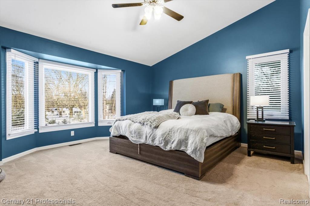 11413 Bancroft Court, Fenton, MI 48430 — Photo 15