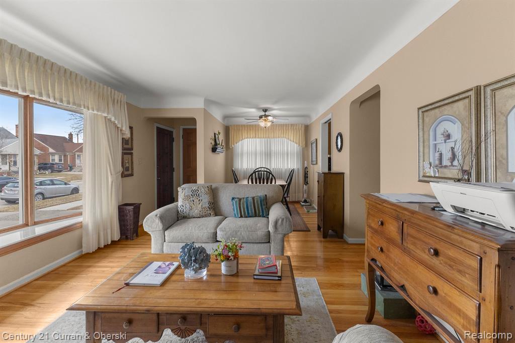 7229 WINONA Avenue, Allen Park, MI 48101 — Photo 6