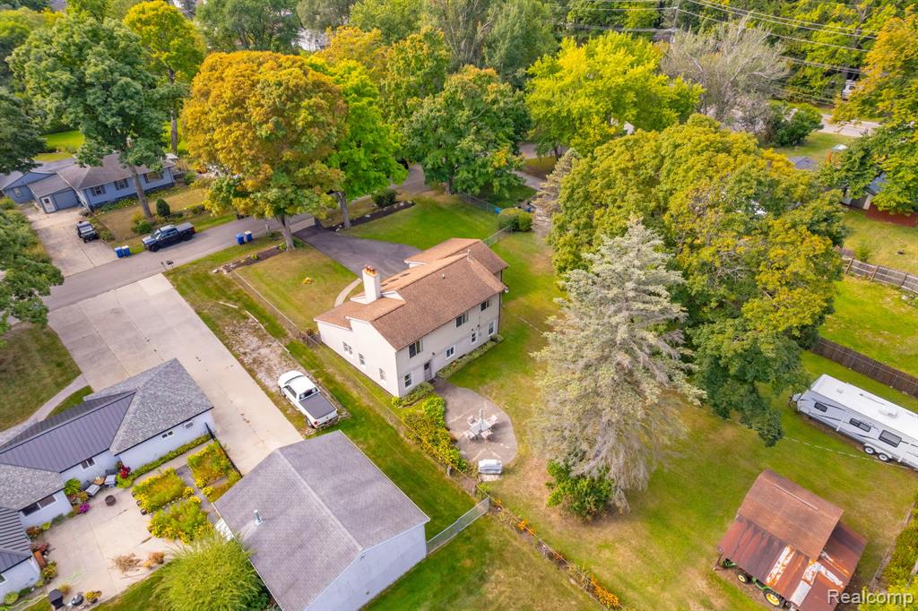 7730 Austere Drive, Waterford, MI 48329 — Photo 29
