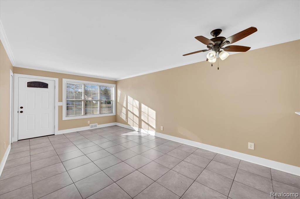 8365 21 Mile Road, Shelby Twp, MI 48317 — Photo 4