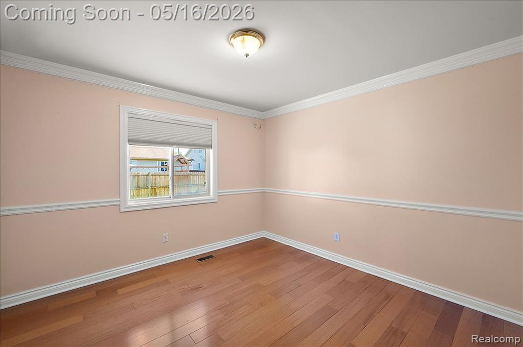 15948 Venice Avenue, Clinton Twp, MI 48035 — Photo 22
